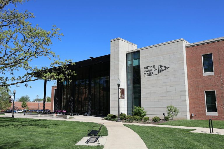 Ohio Champion Trees in Lewis Center, Ohio Bright sunny view of the Austin E. Knowlton Center building exterior in Berea, Ohio, surrounded by green lawns and trees.