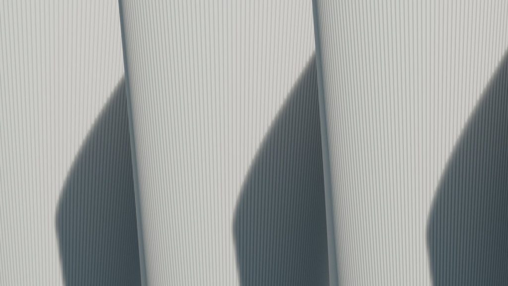 mansutfer Abstract architectural image showcasing minimalist lines and strong shadows.