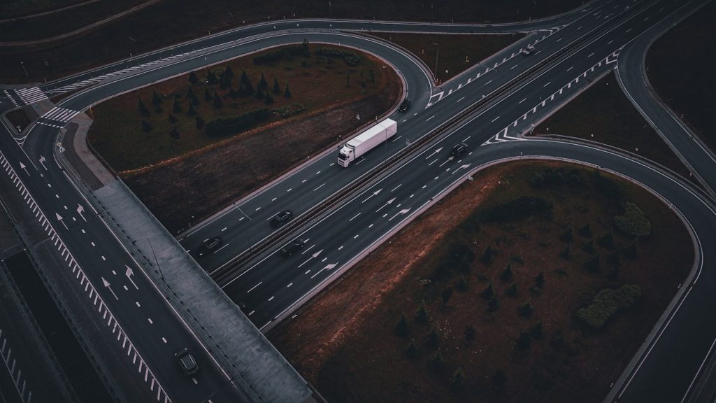 vRealize Infrastructure Navigator An aerial view of a highway intersection at night